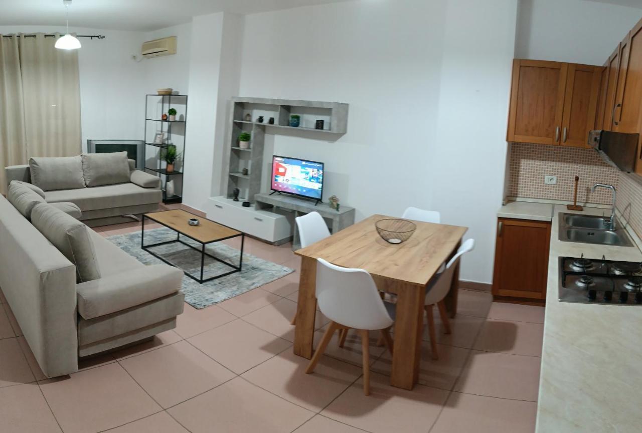 Calm Blue Sea Apartamento Durrës Exterior foto